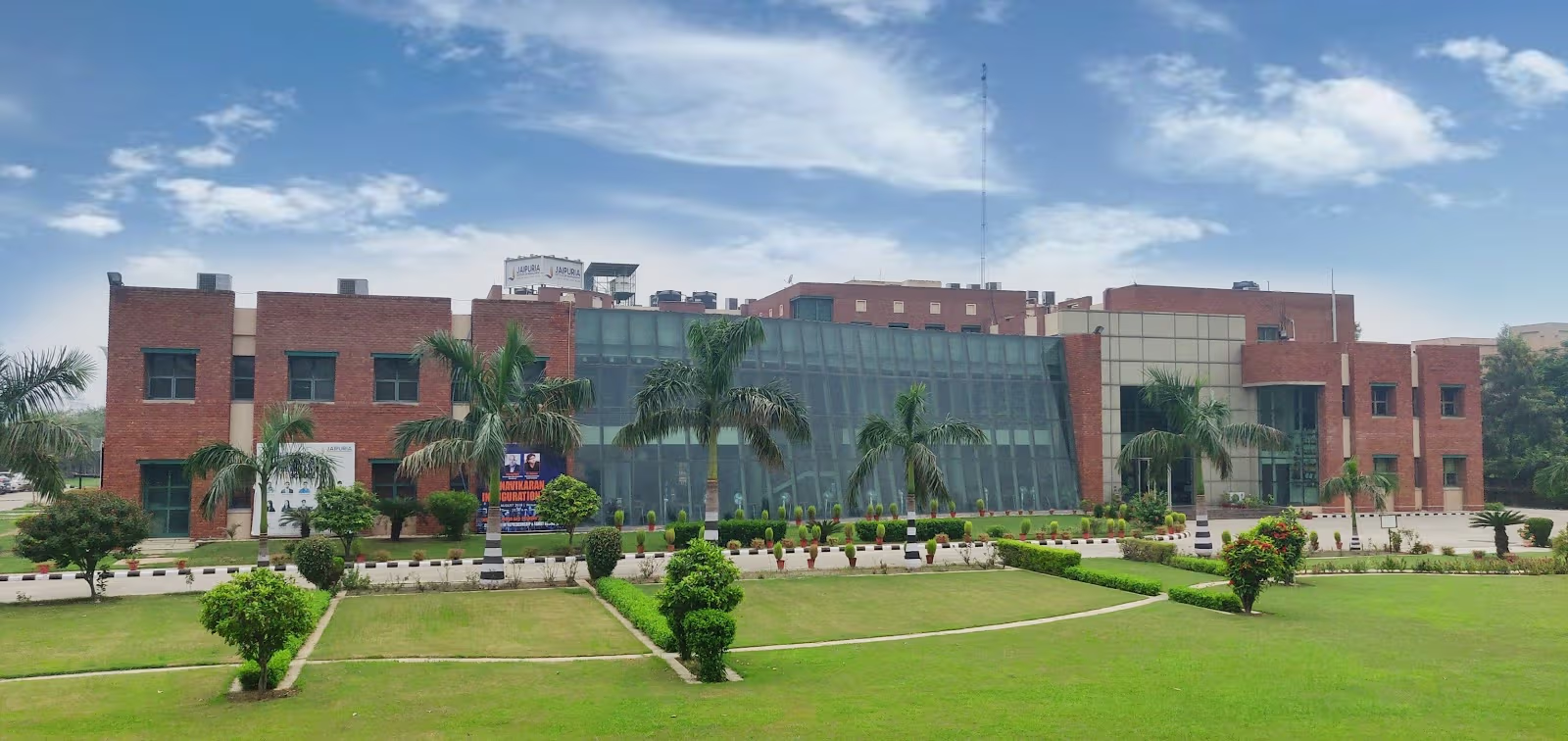 college-gyani-apeejay